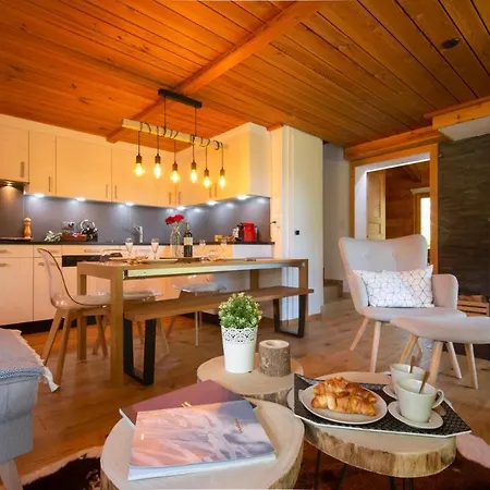 Chalet L'escorial בקתה *